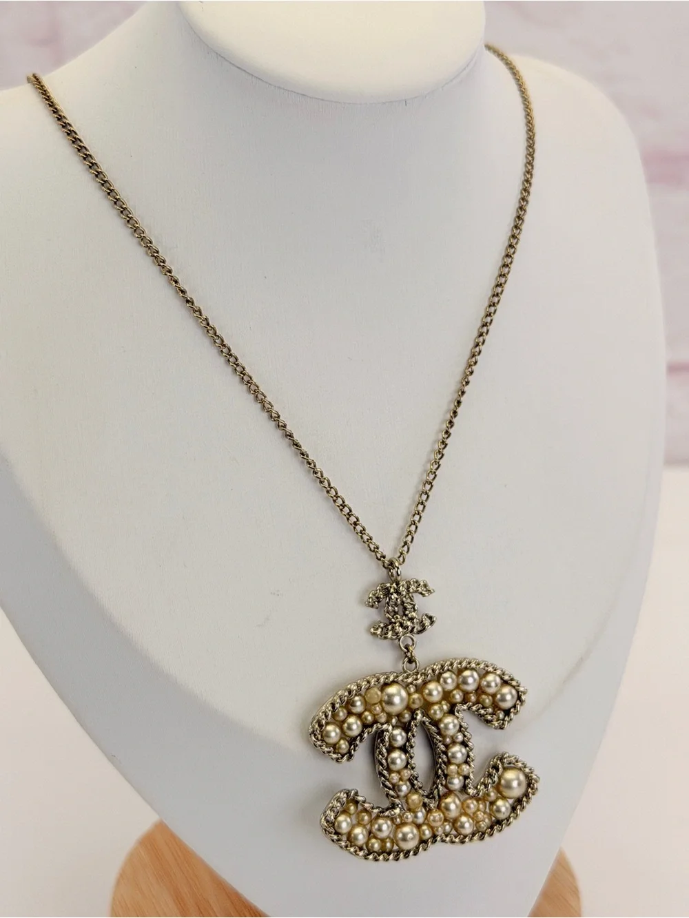 CHANEL authentic gold